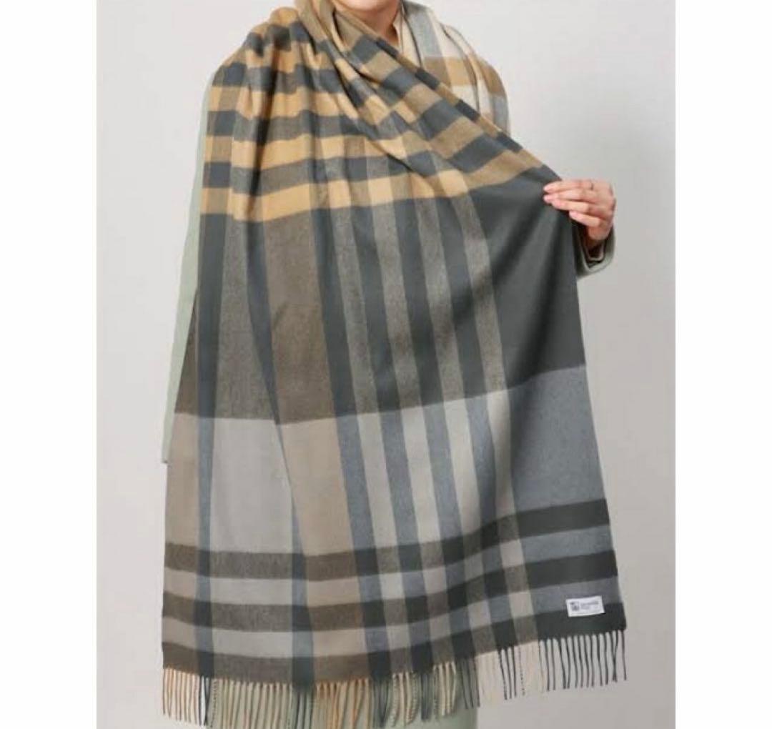 【新品未使用】国内正規品　ジョンストンズ　カシミア100% 大判ストール