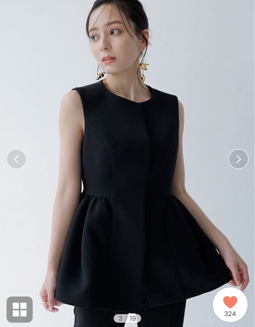 ペプラムフォルムトップス black anuans