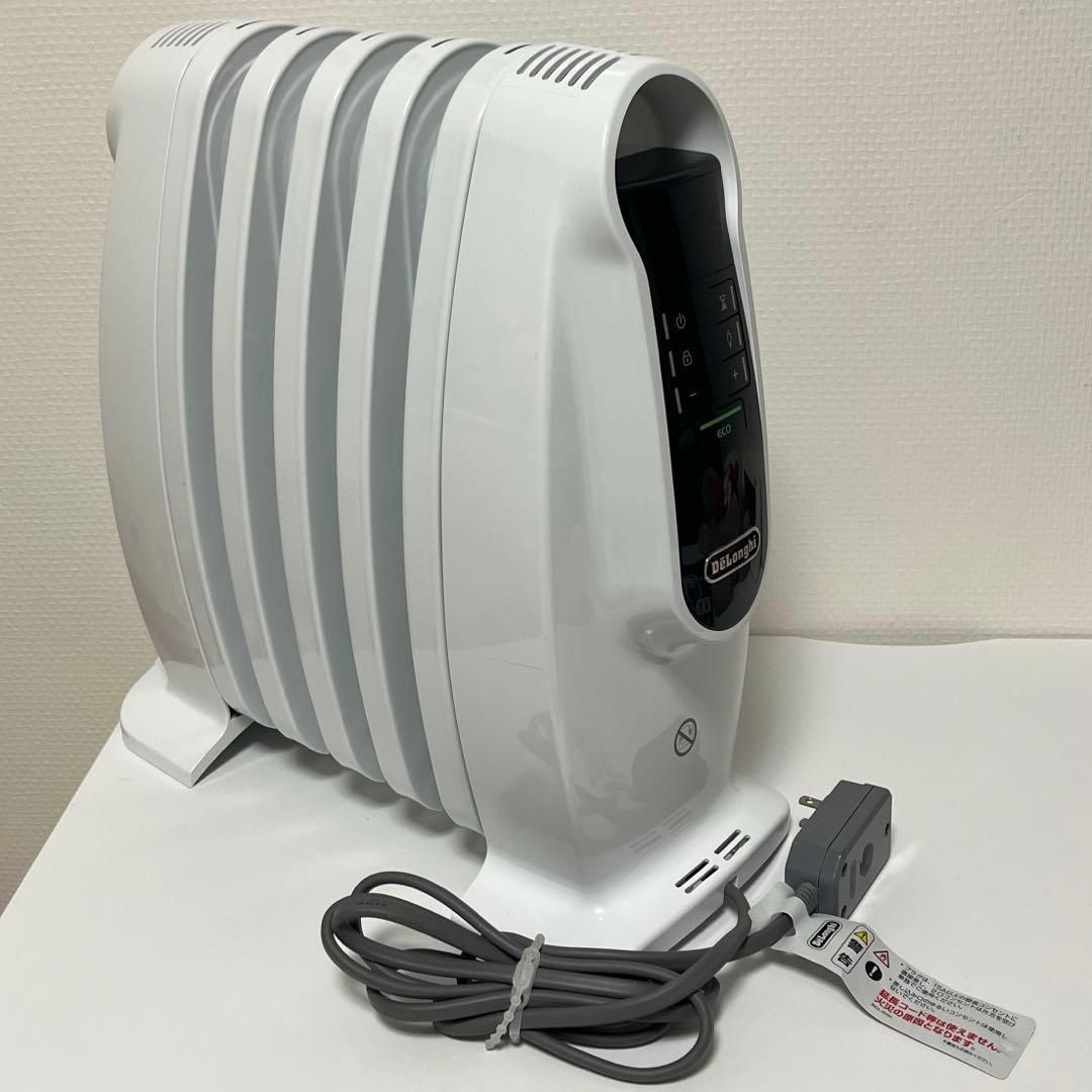 DeLonghi デロンギ ミニ オイルヒーター ホワイト　NJ0505E