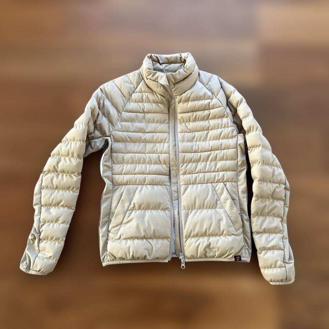New Balance ベージュ ダウンジャケット