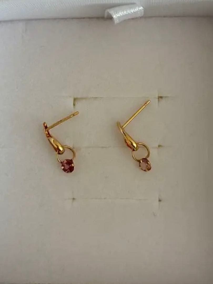 【サト】　K18 ピンクトルマリン　ゴールドピアス