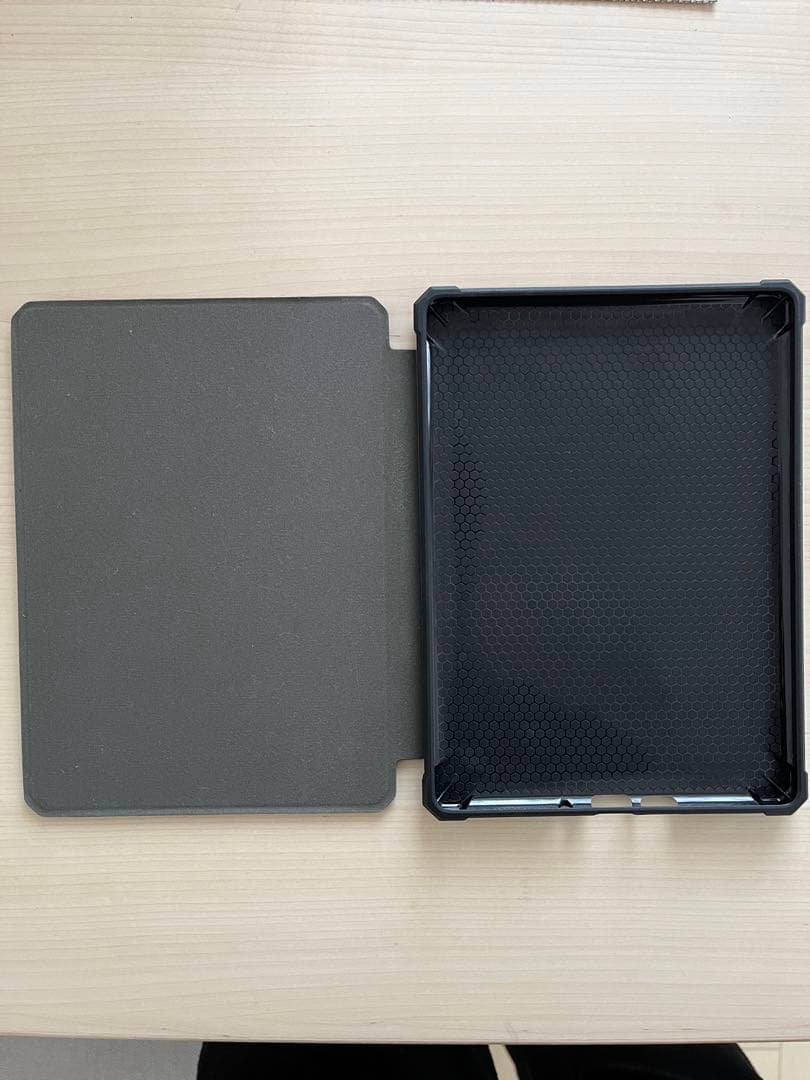 【美品】Kindle Paperwhite 16GB 6.8インチ 第11世代