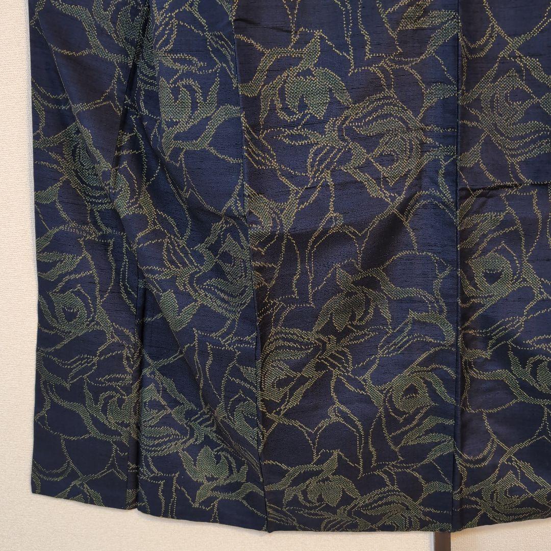 【三花】正絹　十日町紬　紺　薔薇　バラ　着物　リユース