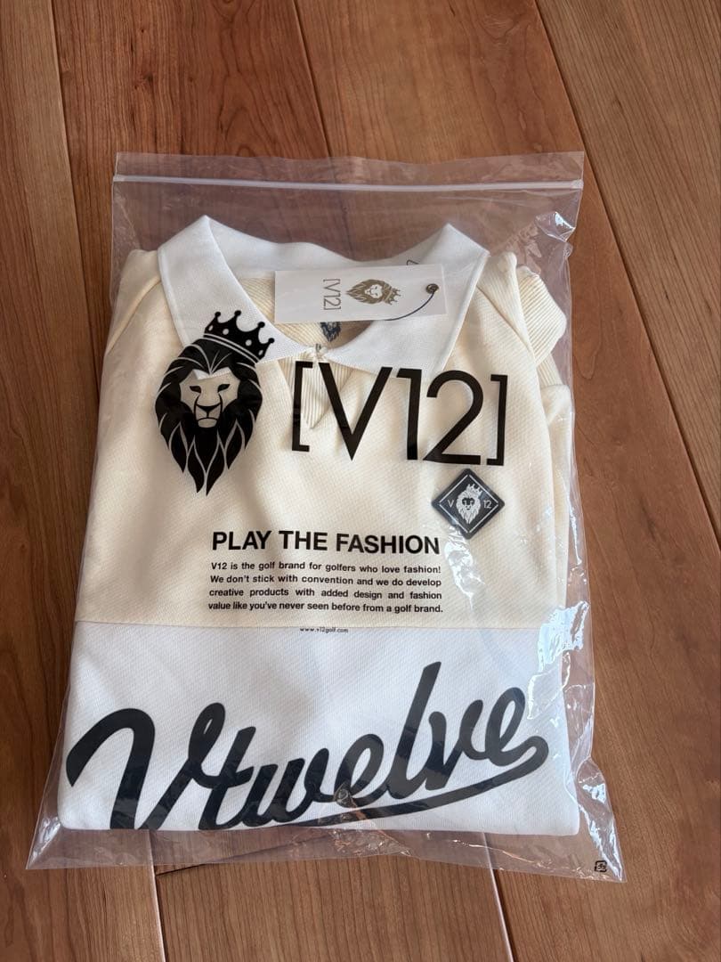 V12 メンズ　シャツ　M 新品　タグ付き