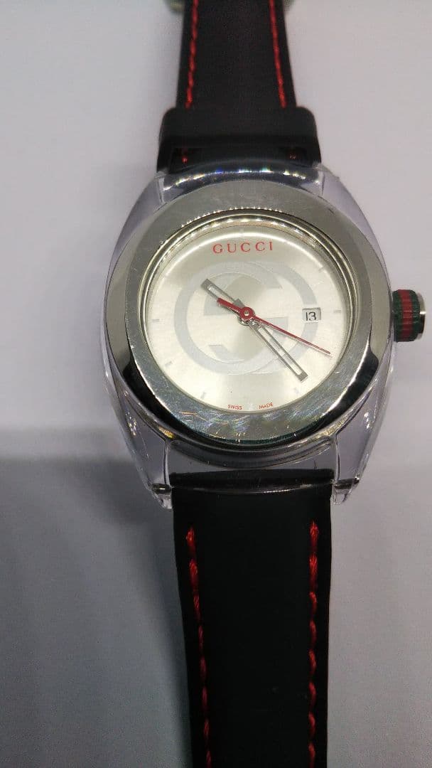 GUCCI シンク シルバー ブラック ラバーベルト 時計