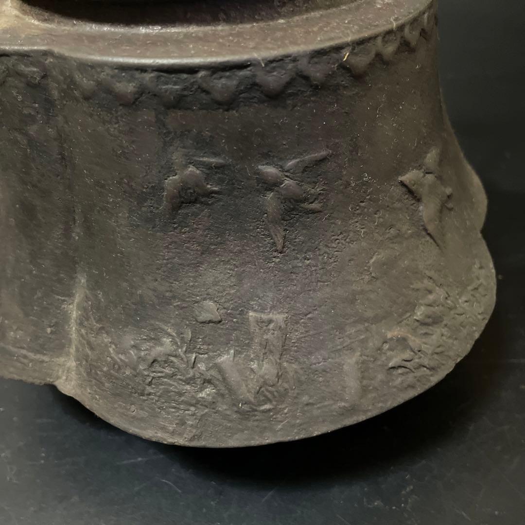 連休SALE！時代物　大きな花形　鉄瓶　m18