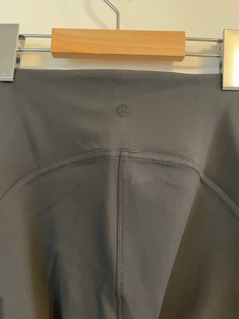 ルルレモン　未使用　レギンス