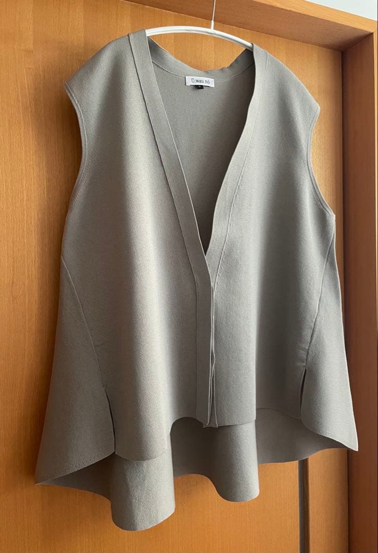 オアーノ　ニットジレ　グレーL OWAUNO 2025 一回着用