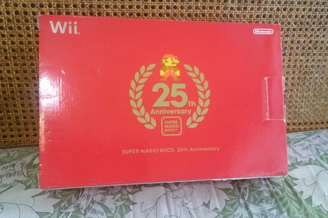 【限定品】美品　スーパーマリオ２５周年記念仕様