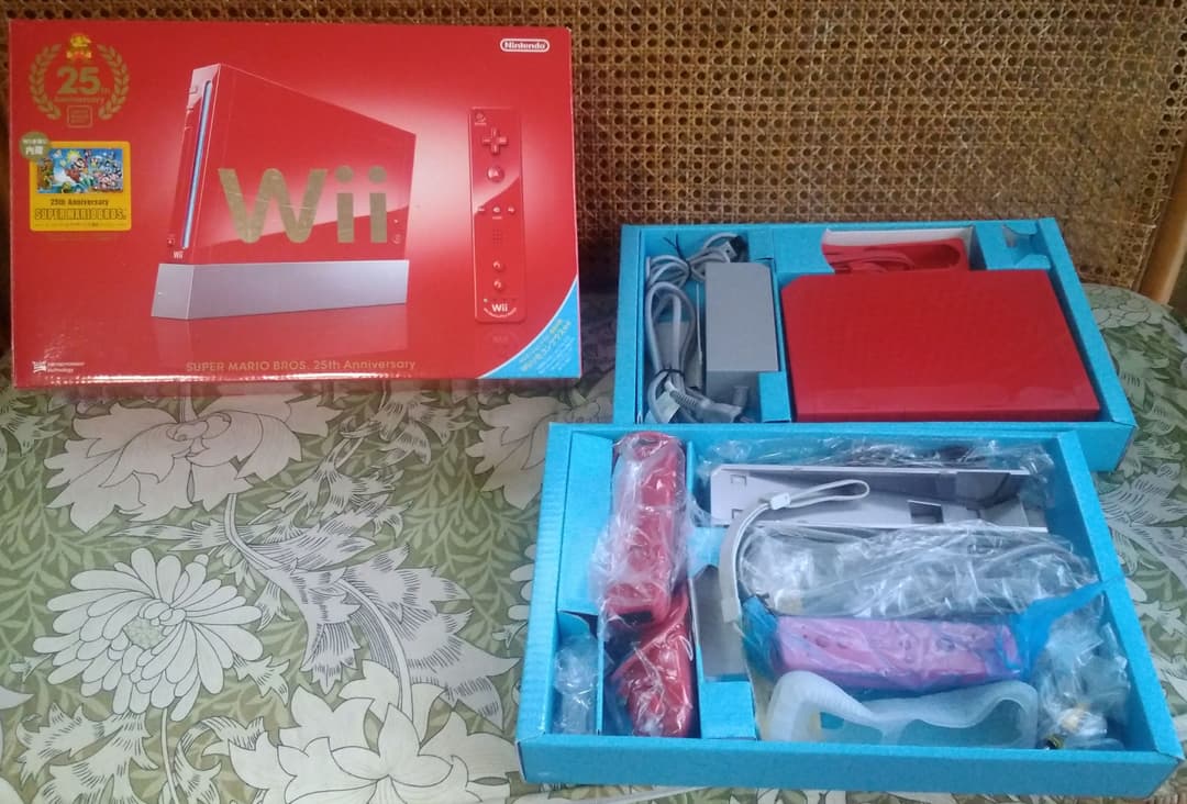 【限定品】美品　スーパーマリオ２５周年記念仕様