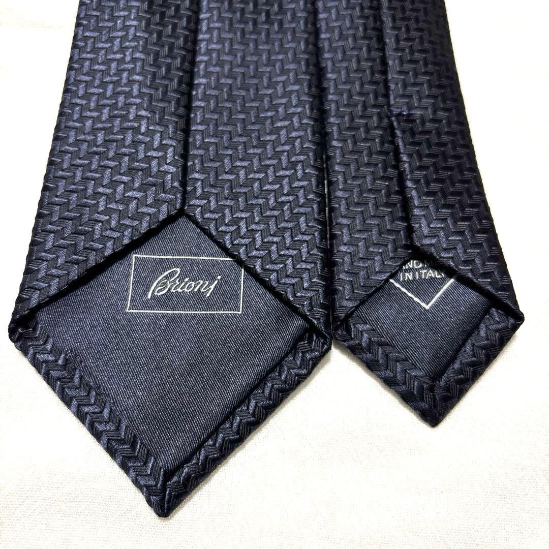 極美品　Brioni ブリオーニ　ネクタイ　ジャガード　ネイビー　肉厚　光沢