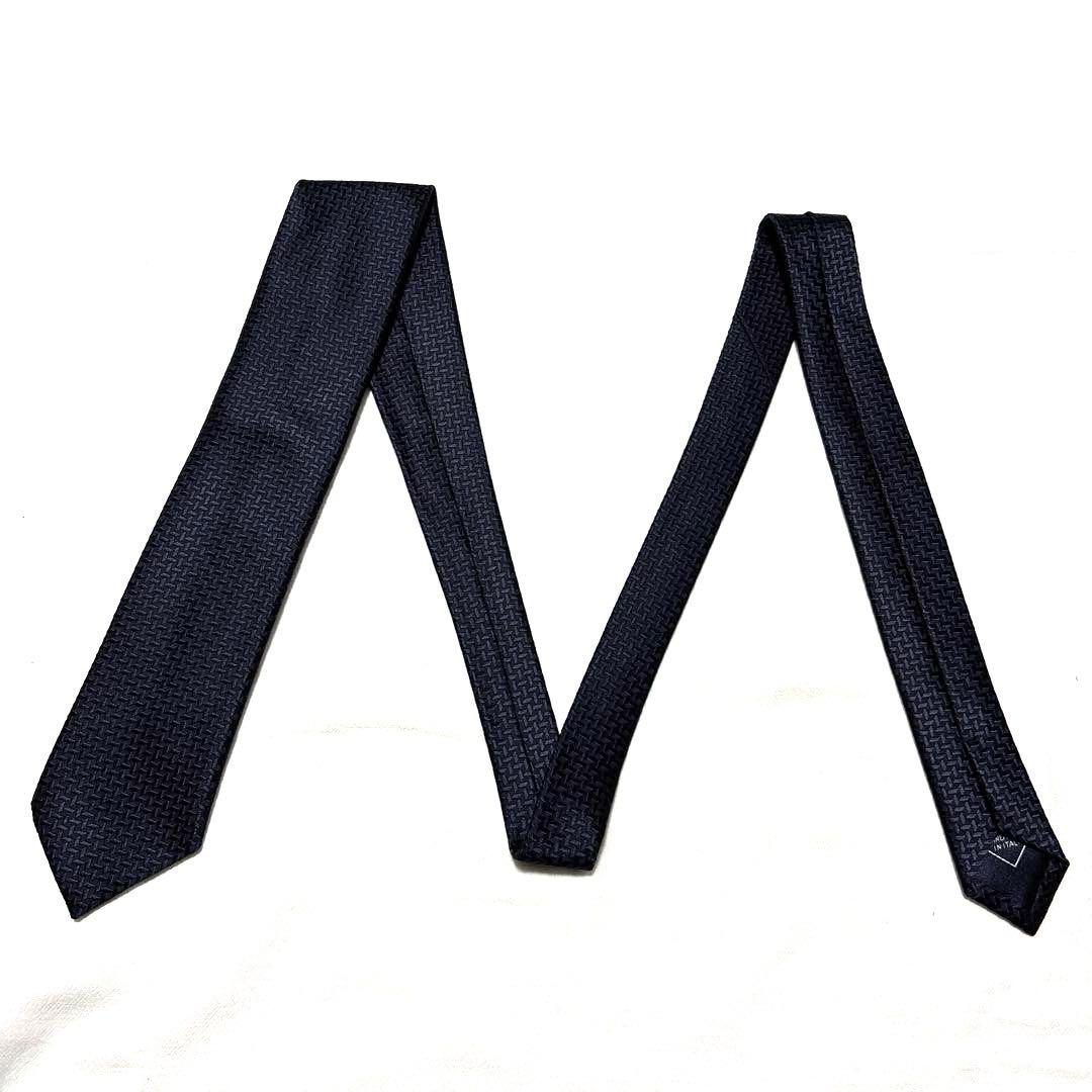 極美品　Brioni ブリオーニ　ネクタイ　ジャガード　ネイビー　肉厚　光沢