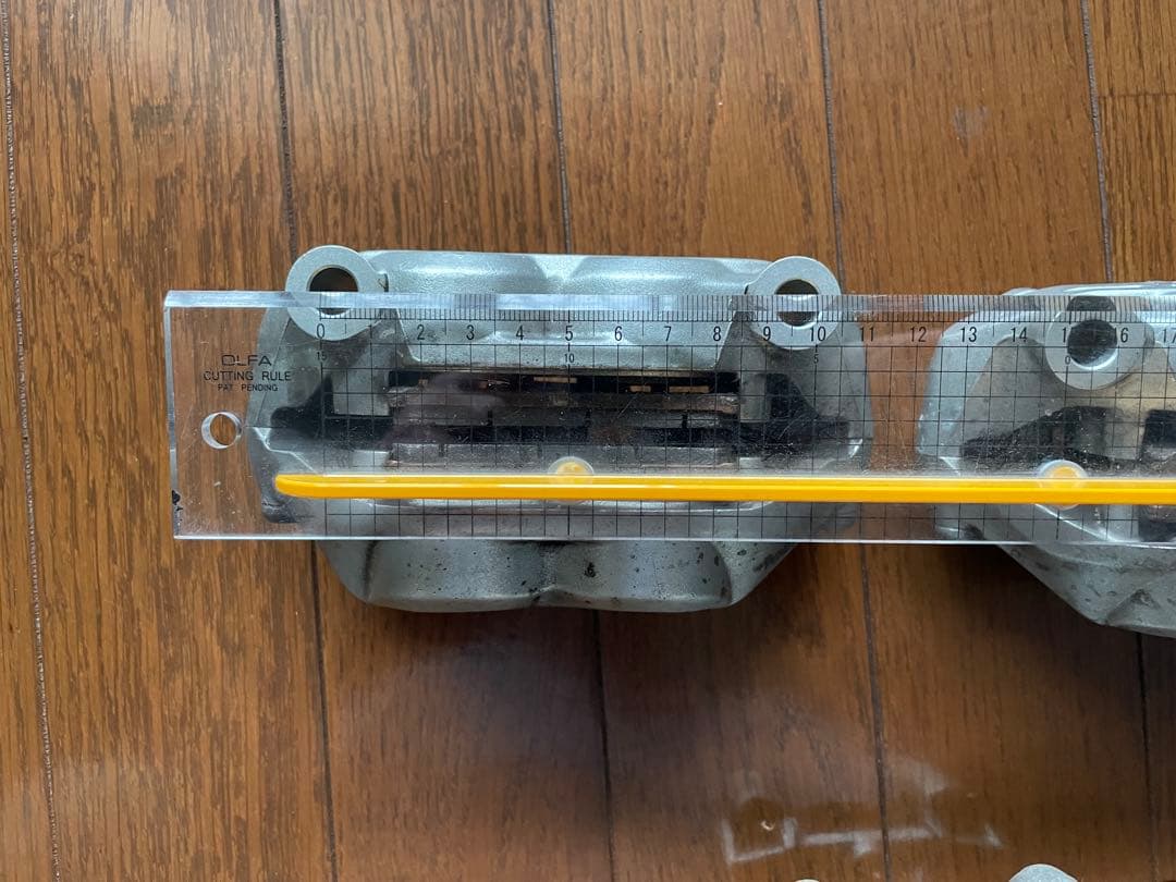 brembo ブレーキキャリパー 3個セットF:100mm R:84mm