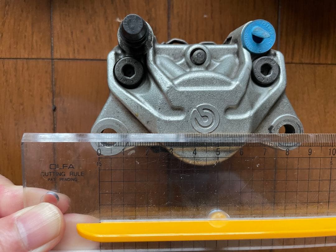 brembo ブレーキキャリパー 3個セットF:100mm R:84mm