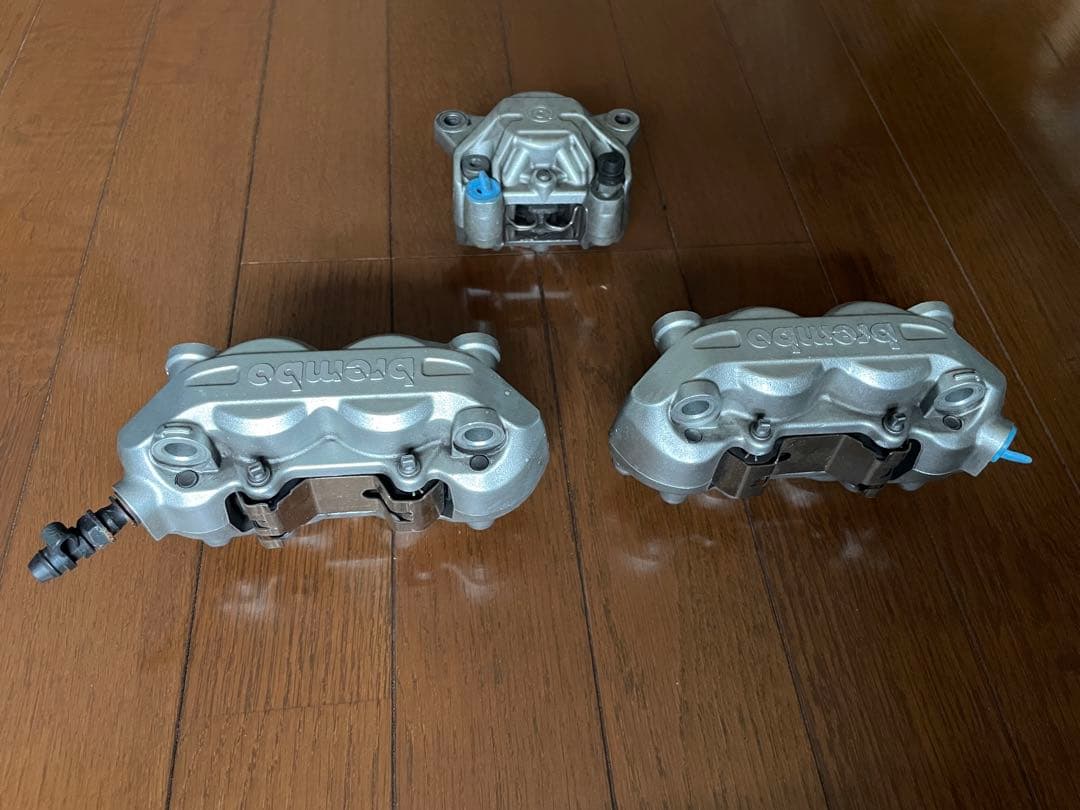 brembo ブレーキキャリパー 3個セットF:100mm R:84mm
