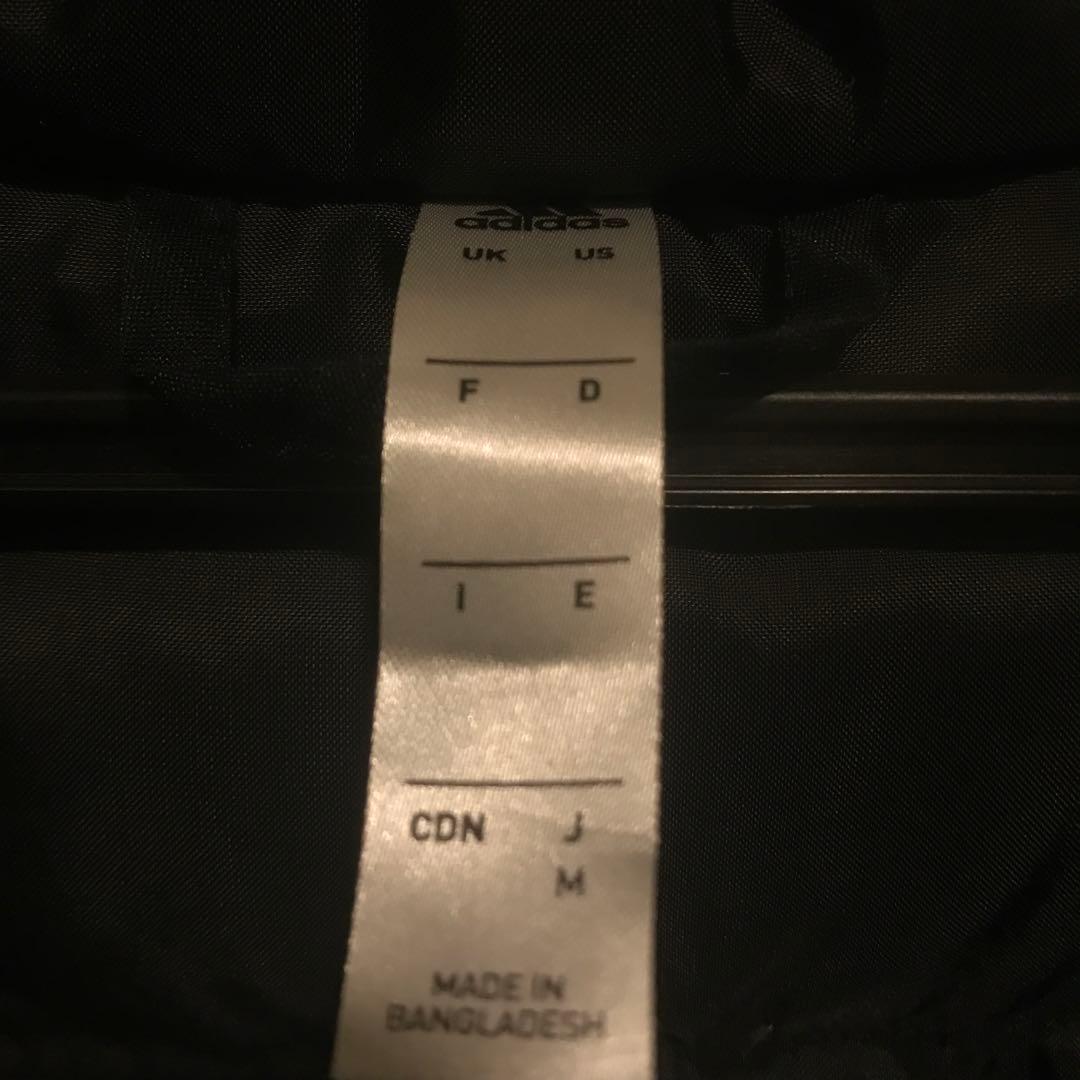 adidas ダウンブラック ベンチコート