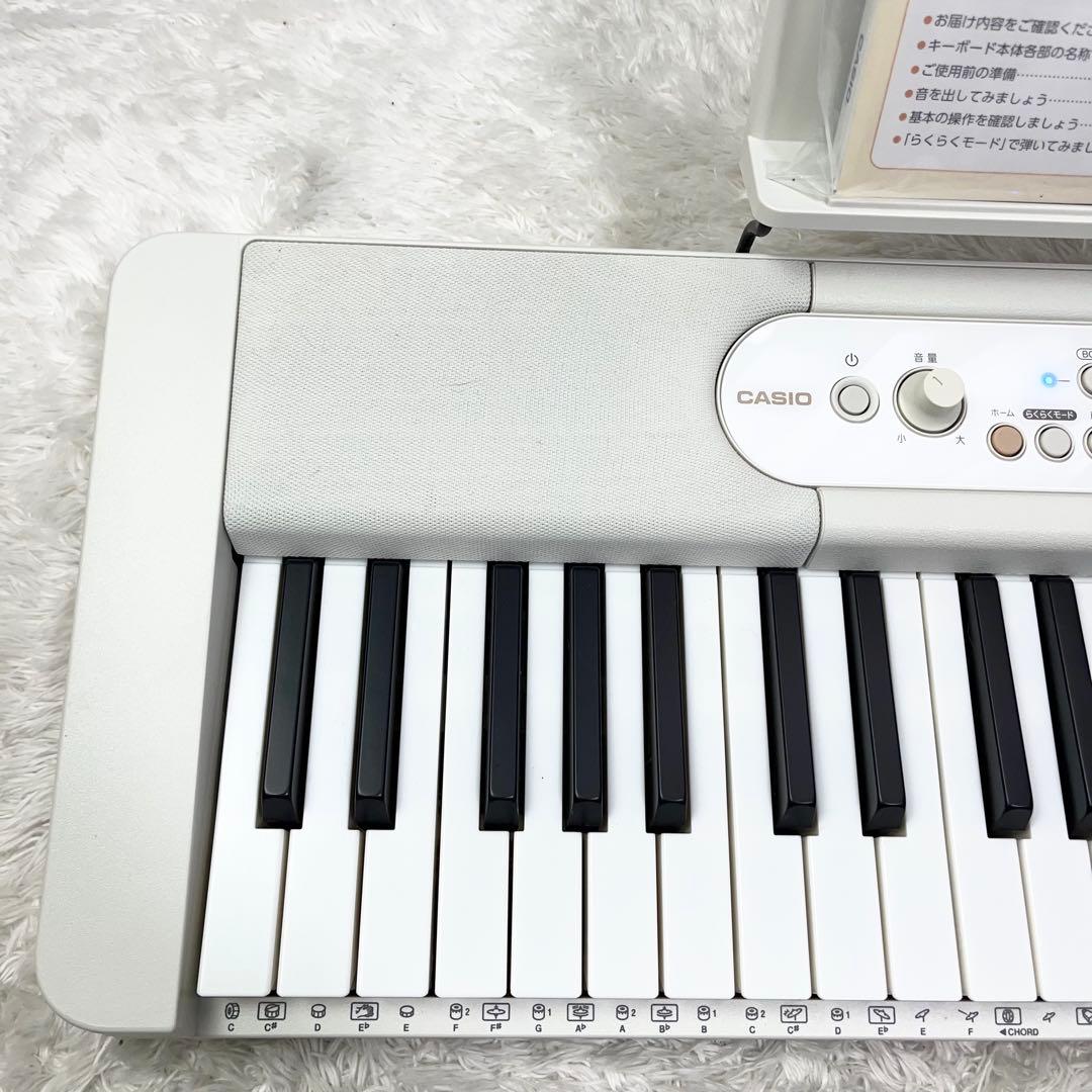 CASIO LK-526 光ナビゲーションキーボード 61鍵 ホワイト