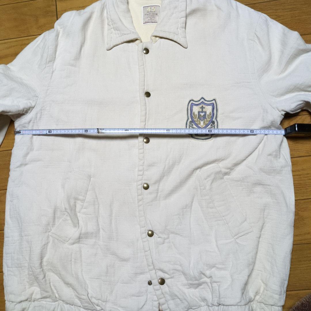 ホワイトカバーオール エンブレム付き