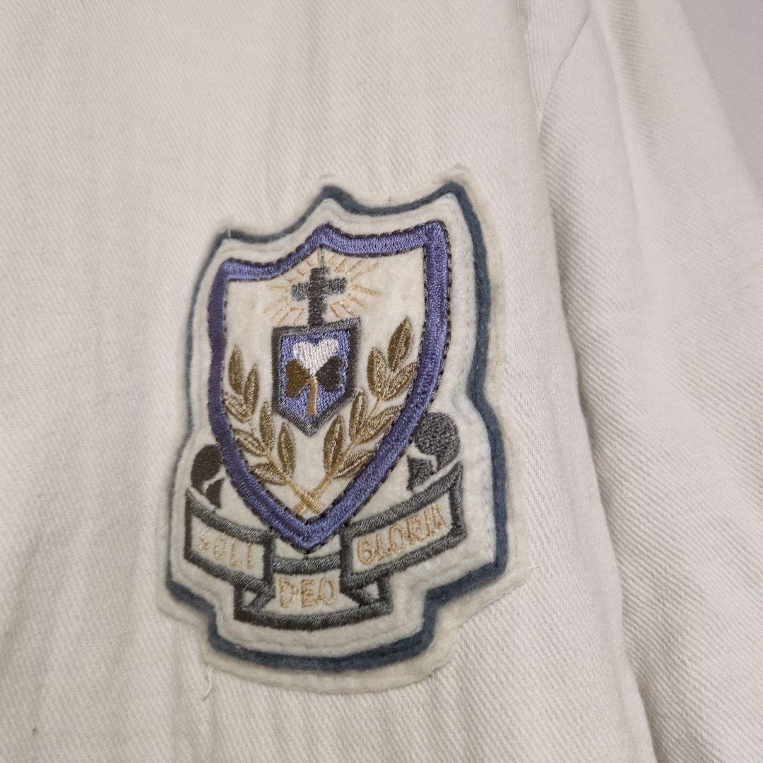 ホワイトカバーオール エンブレム付き