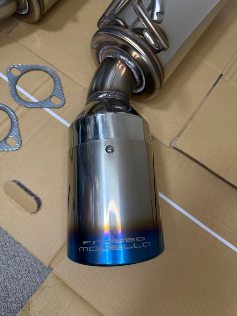 フェアレディZ Z34 マフラー ROSSO MODELLO（ロッソモデロ）