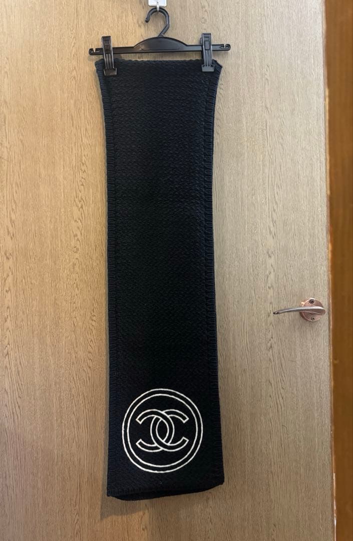 シャネル　ロゴ　マフラー