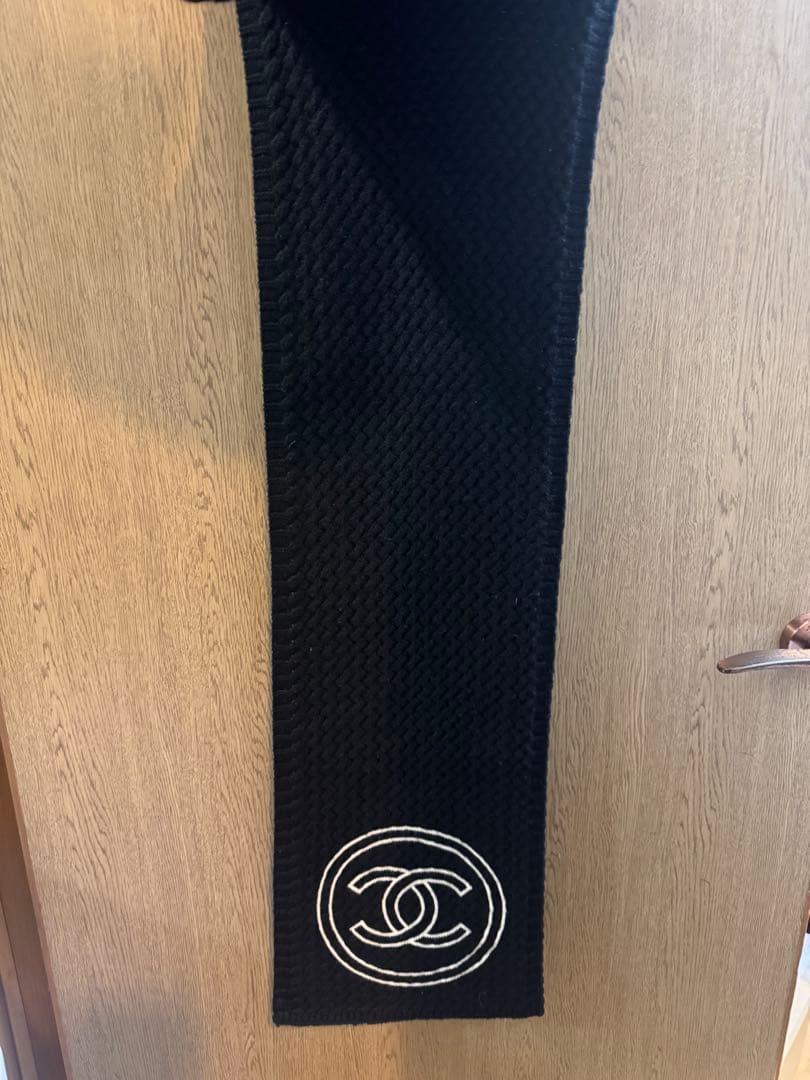 シャネル　ロゴ　マフラー