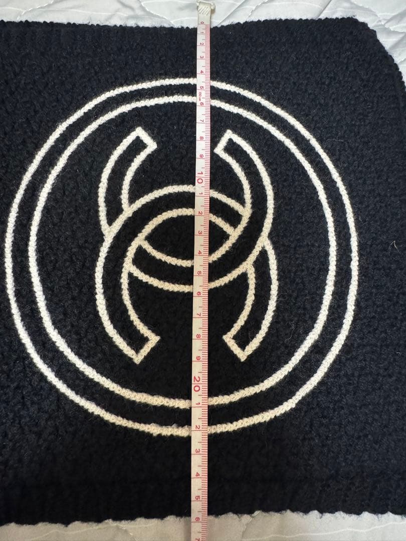 シャネル　ロゴ　マフラー