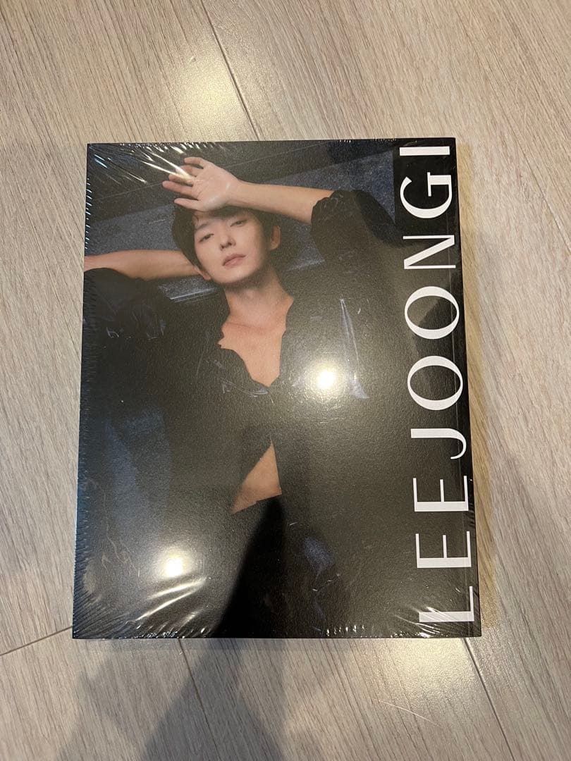 最新イジュンギ公式マガジン2025 写真集　DVD付