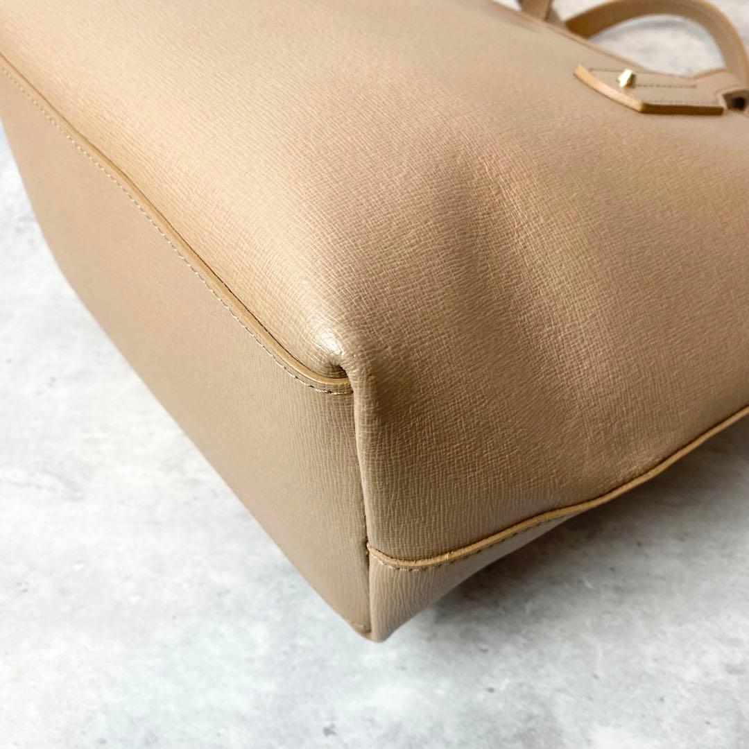 【未使用級】FURLA ハンドバッグ 2way デイジー チャーム ベージュ