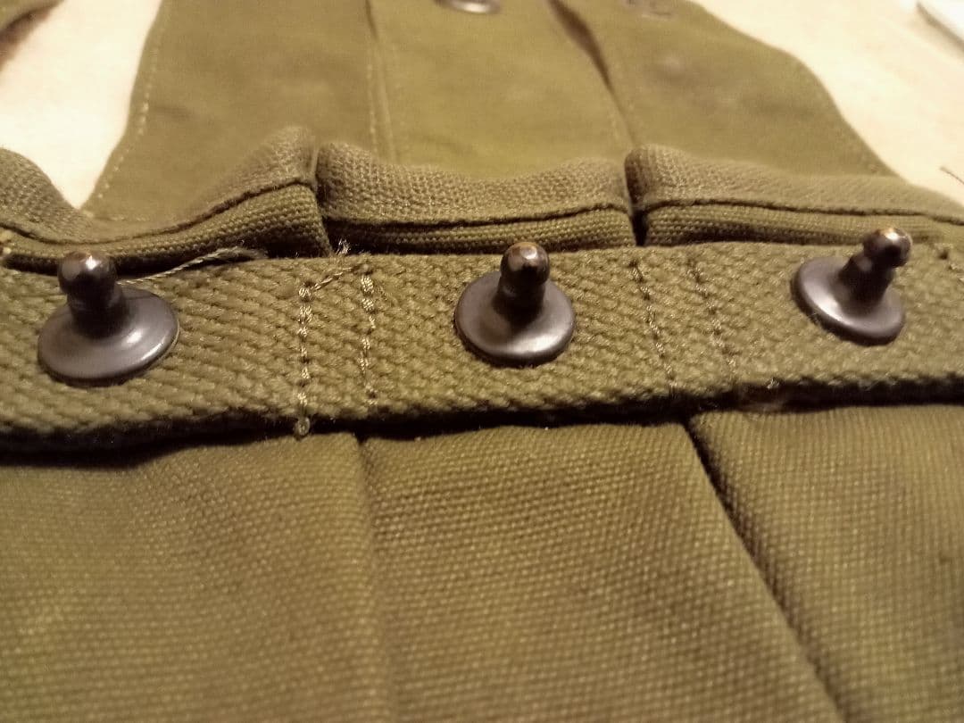 米軍実物　m3　マガジンポーチ OD トンプソン　ベトナム戦争　海兵隊