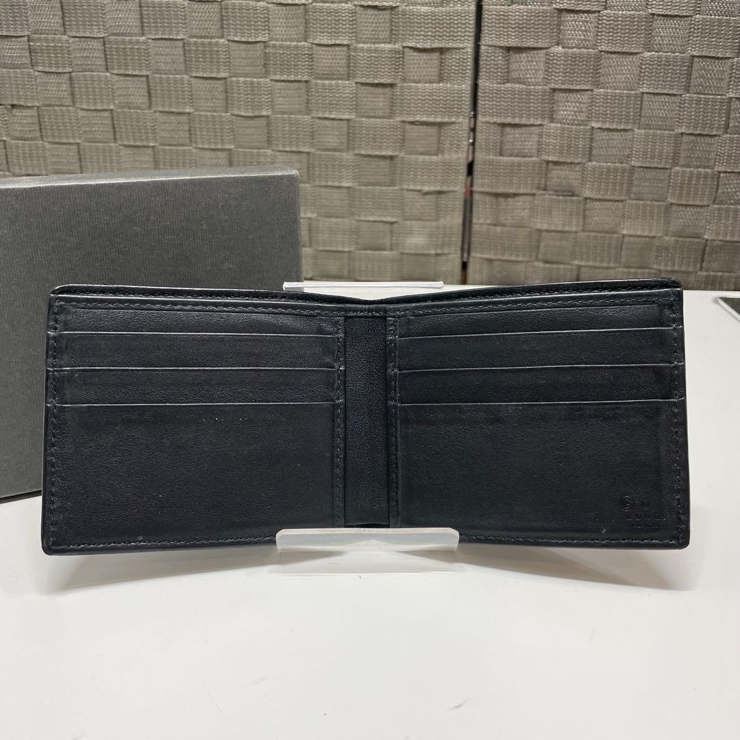 プ*丼様 GUCCI マイクログッチシマ　ブラックレザー 二つ折り札入れ