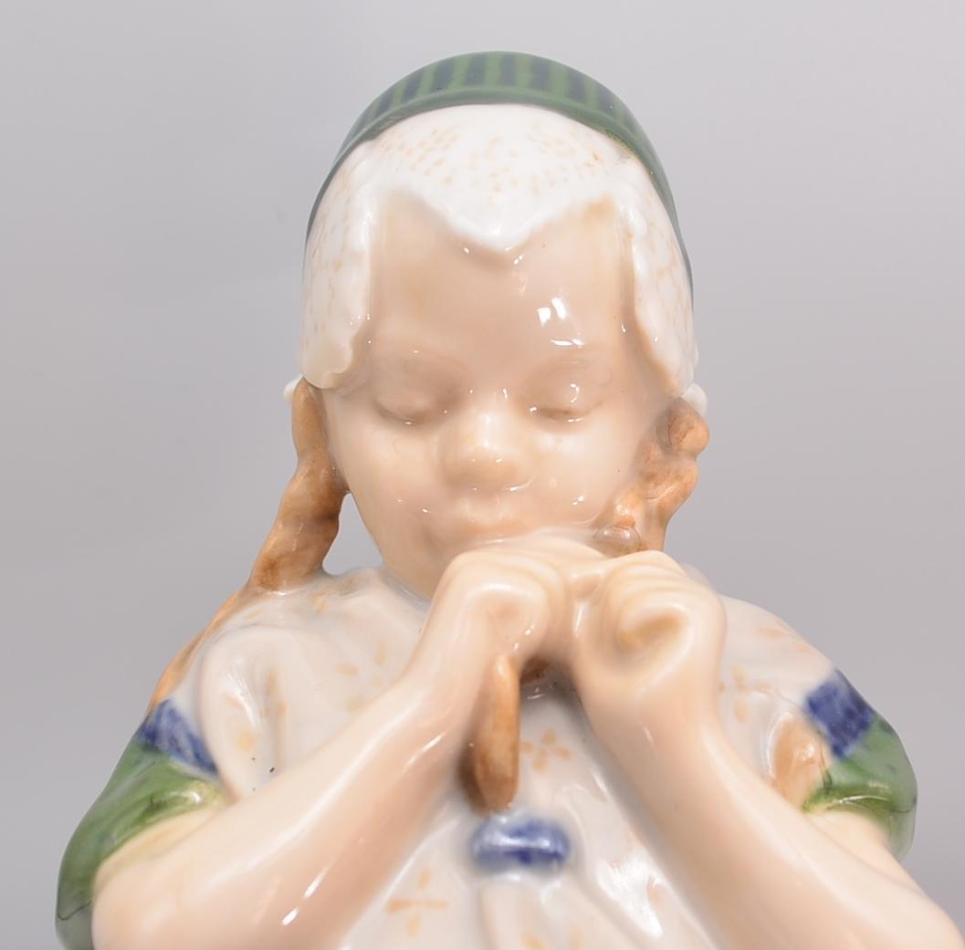 ボーンホルム島の少女　＃1323　★ロイヤルコペンハーゲン　デンマーク　絶版