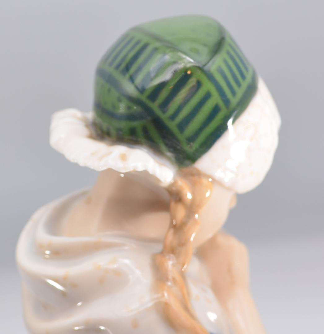 ボーンホルム島の少女　＃1323　★ロイヤルコペンハーゲン　デンマーク　絶版