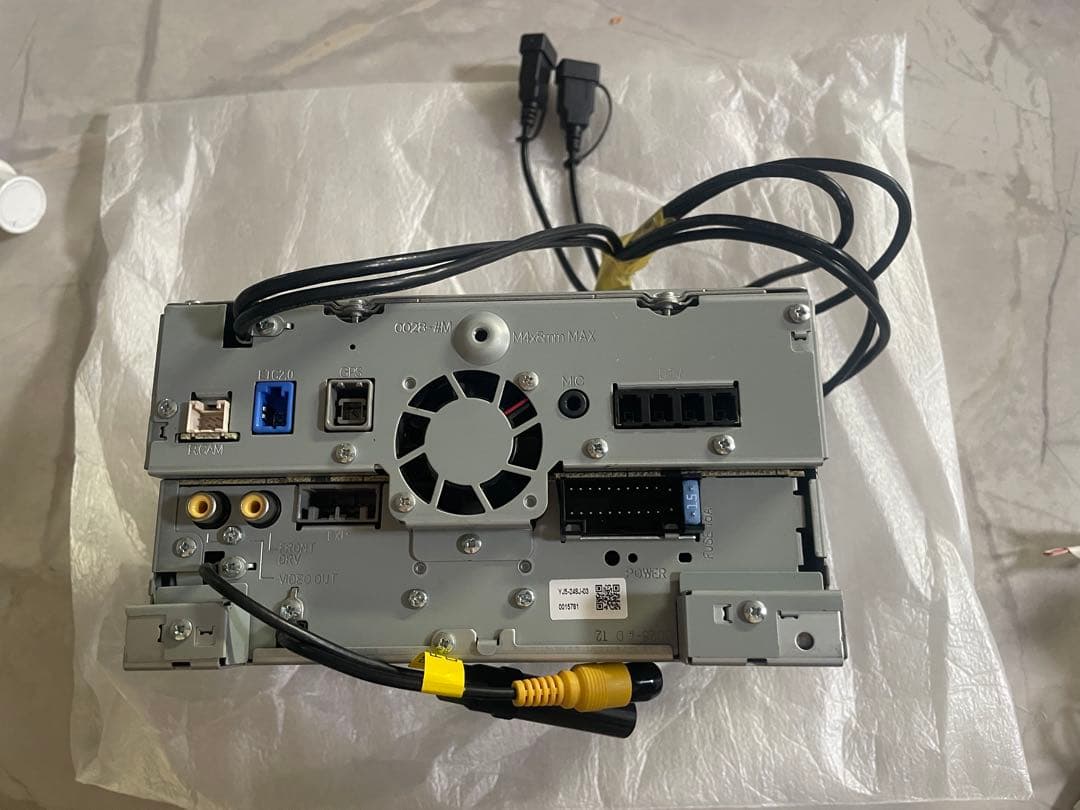 ケンウッド　フルセグナビ　D707BTW