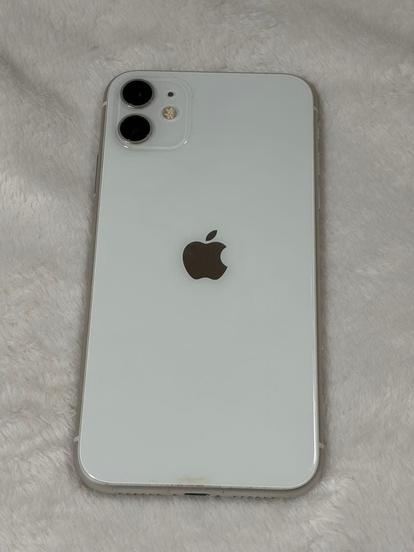 Apple iPhone 11 ホワイト 本体