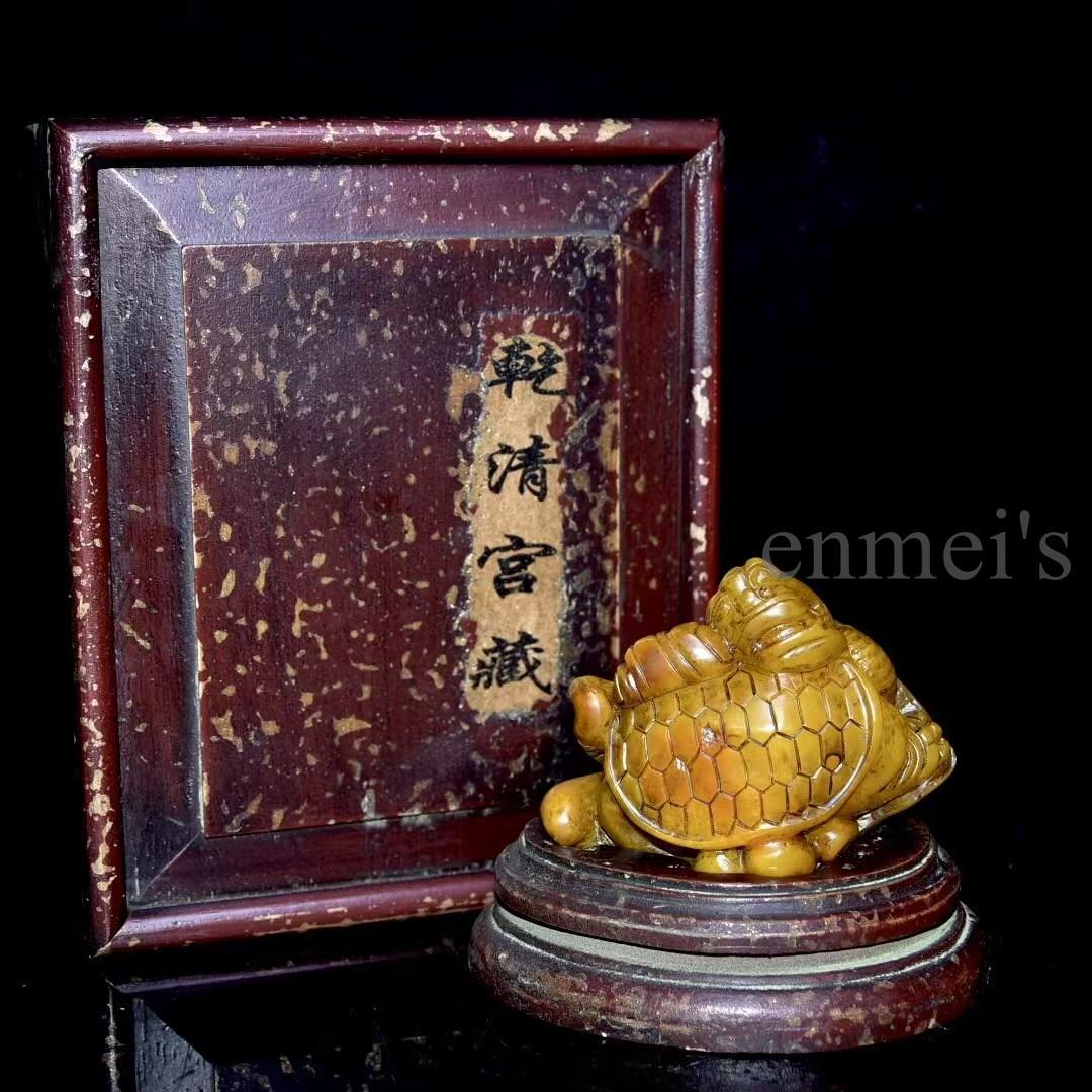 寿山石 田黄石 亀形彫刻 古印材 丁亥年作 竹唐刻 木箱付 美術収蔵品 風水開運