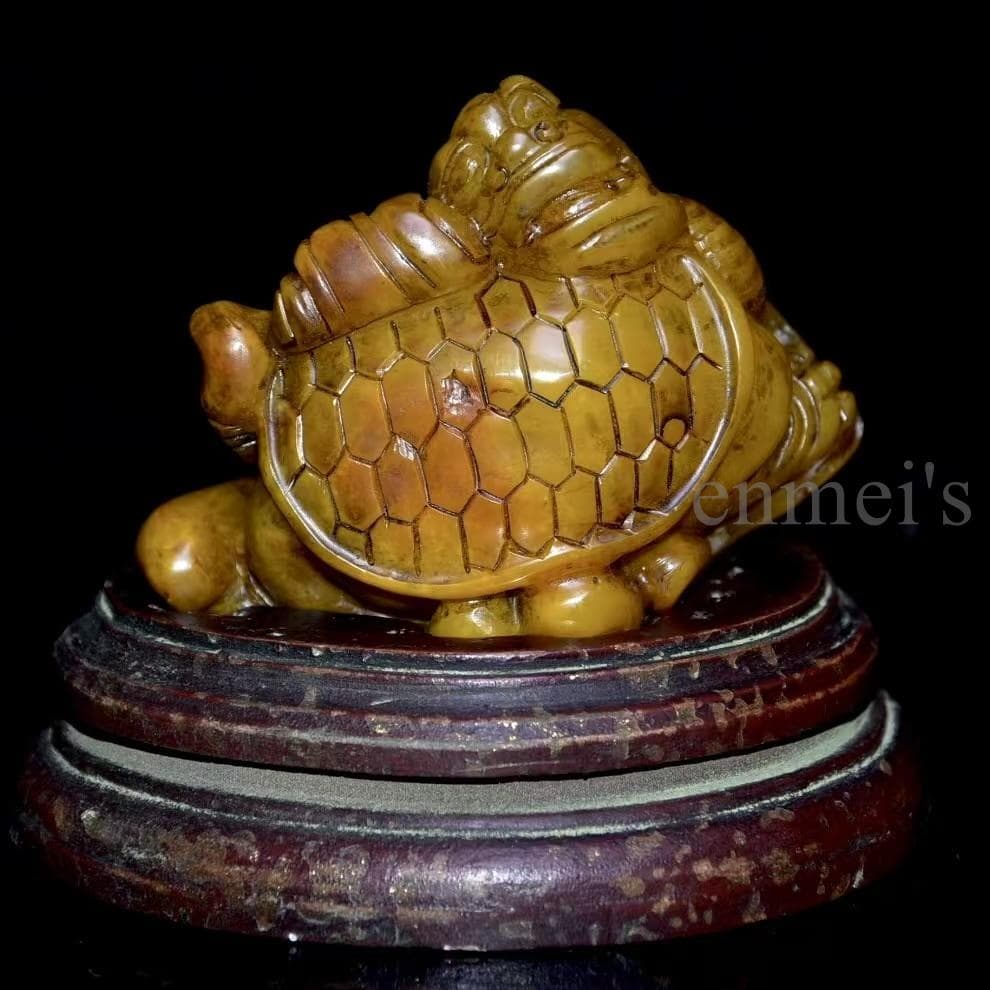 寿山石 田黄石 亀形彫刻 古印材 丁亥年作 竹唐刻 木箱付 美術収蔵品 風水開運