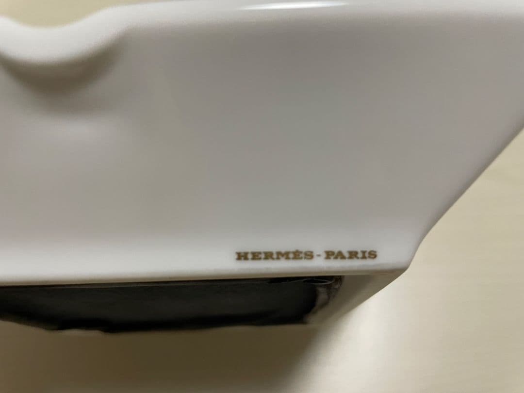 HERMÈS チェーンパターン灰皿
