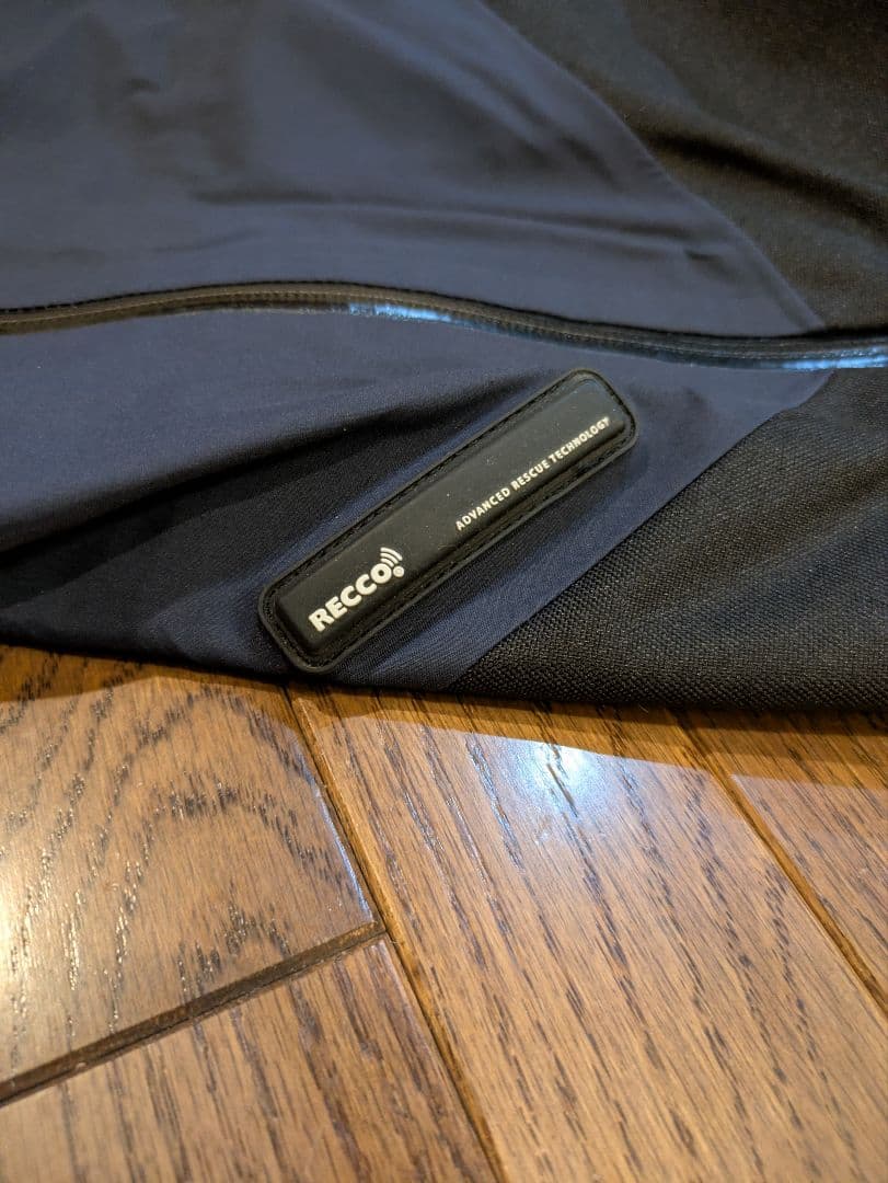 R&D Peak Performance　women s GORE-TEX