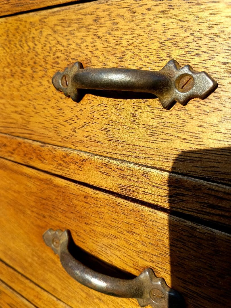 アンティーク　大正　チェスト　鍛鉄　ハンドル　７段　収納　サイドテーブル　骨董