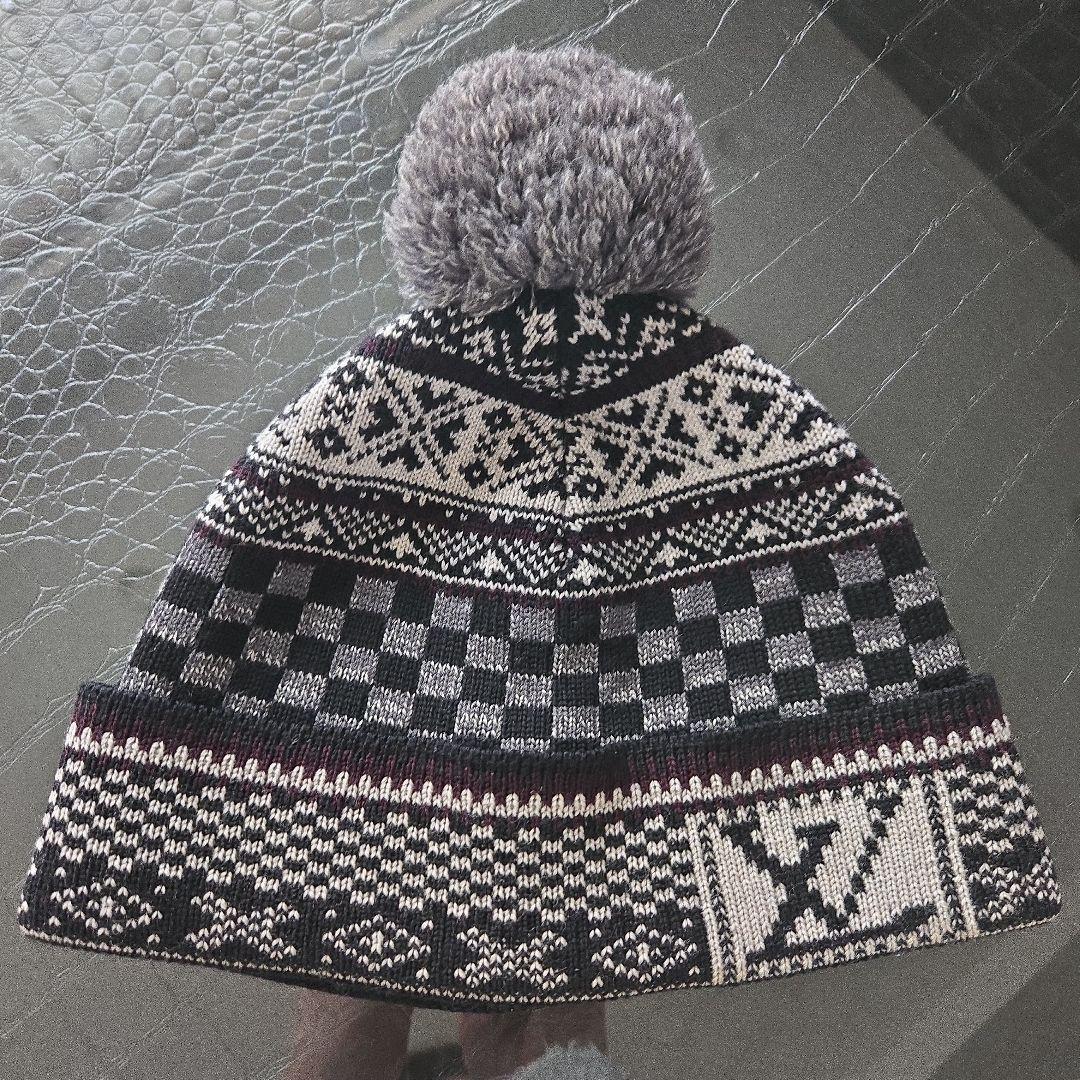 ルイヴィトン LVロゴ ダミエグラフィット ニット帽 ポンポン メンズライン