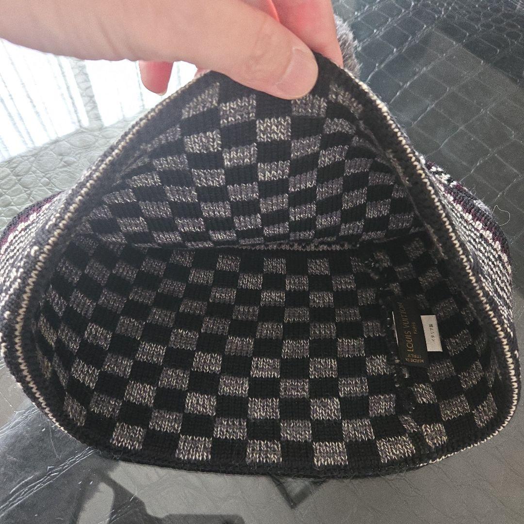 ルイヴィトン LVロゴ ダミエグラフィット ニット帽 ポンポン メンズライン