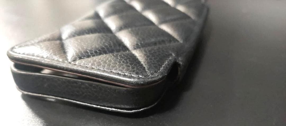 CHANEL シャネルマトラッセ iPhone12 Pro スマホケース 手帳型