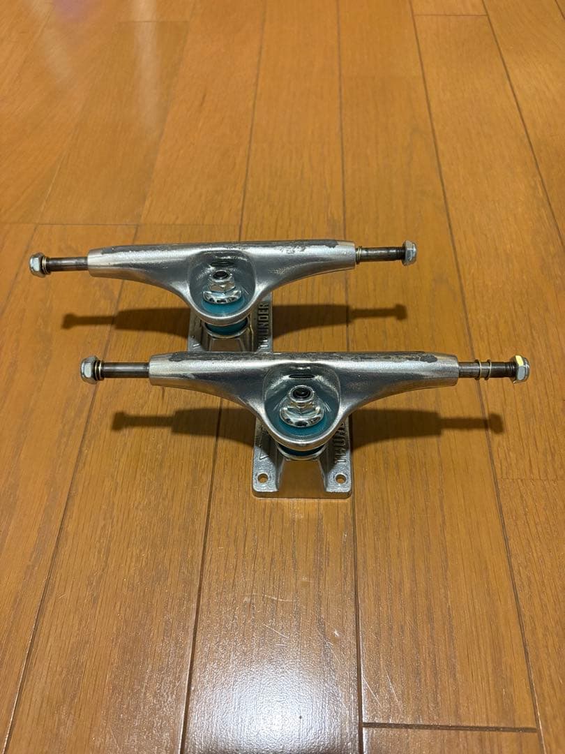 スケートボード Thunder T2 149