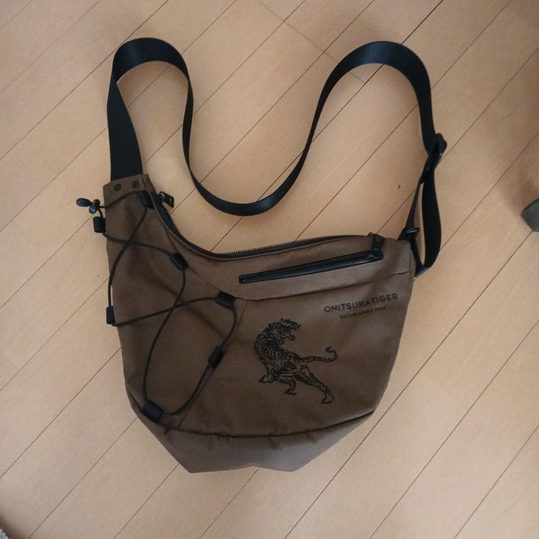 Onitsuka Tiger メッセンジャーバッグ 　ショルダーバッグ