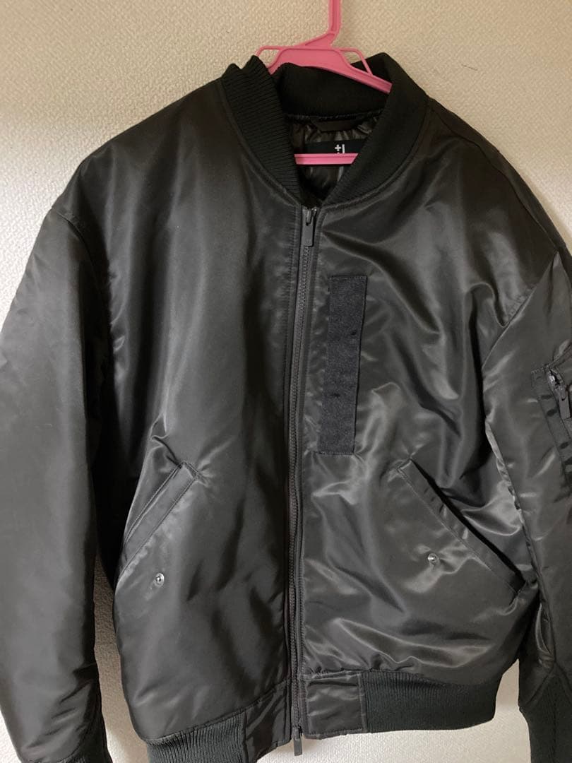 UNIQLO +J ハイブリッドダウン オーバーサイズMA-1