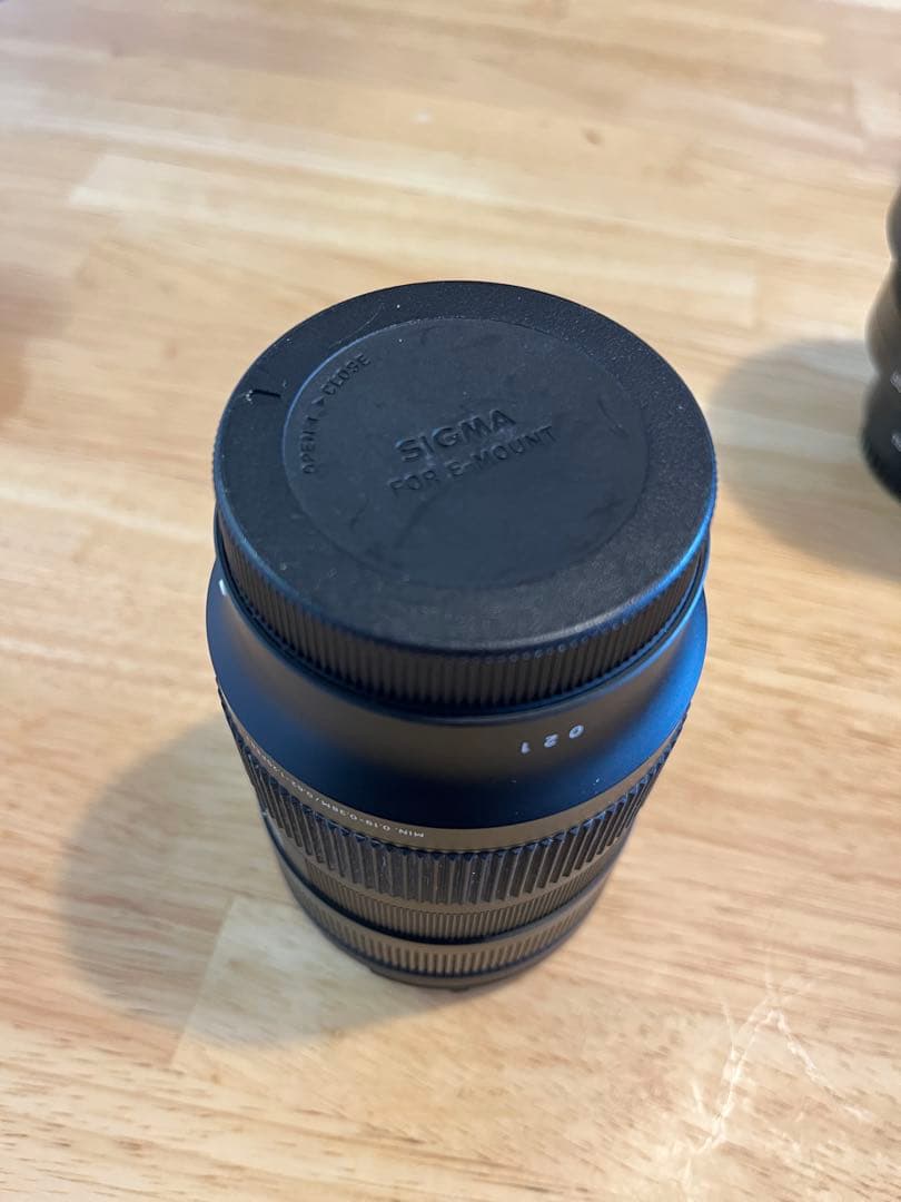 SIGMA 28-70mm F2.8 DG DN ズームレンズ