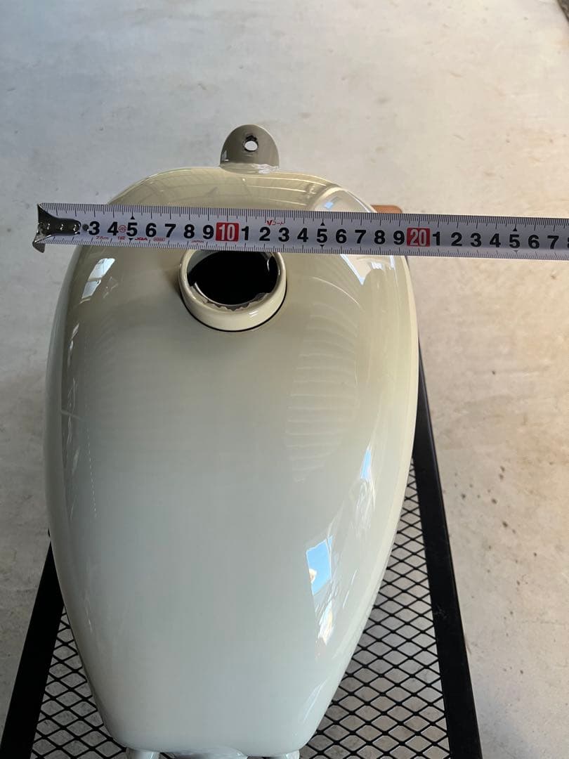 HARLEY-DAVIDSON ハーレー　タンク　ほぼ未使用