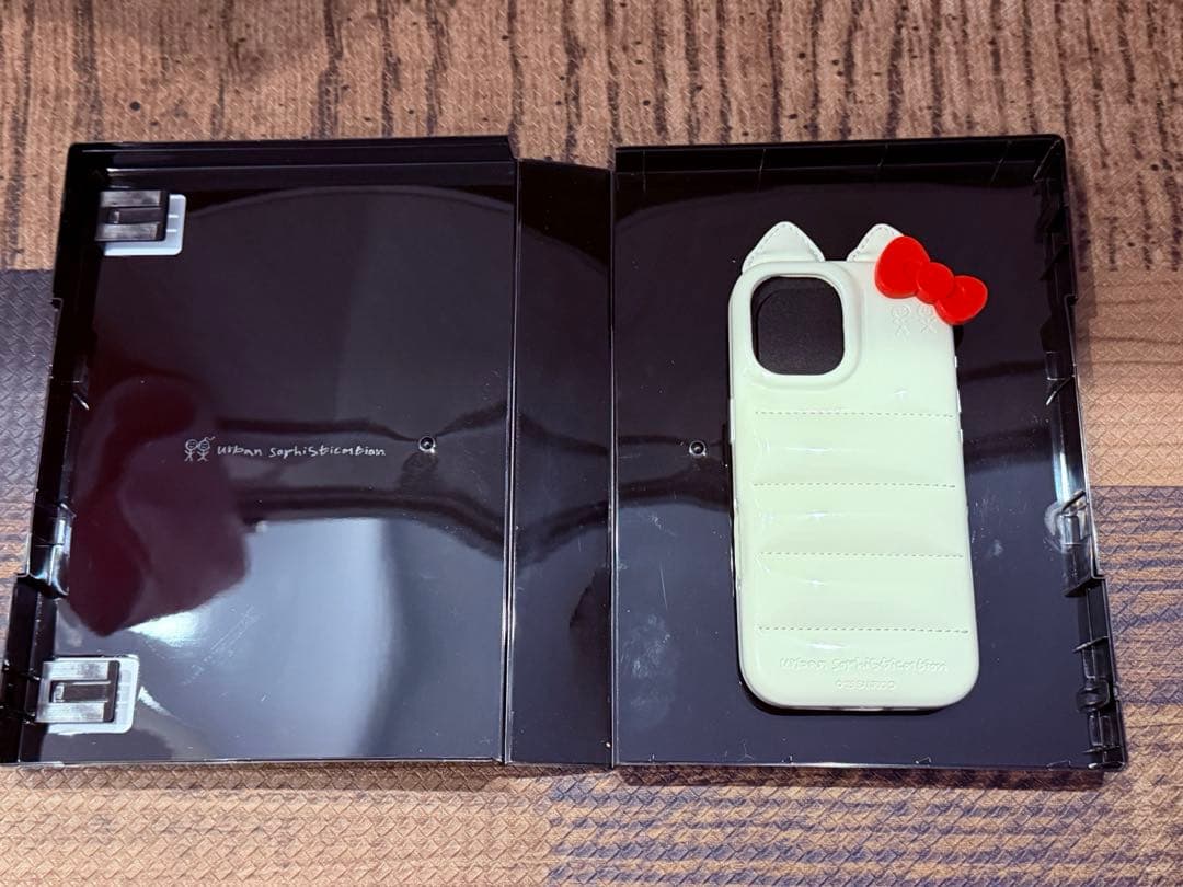 Urban Sophistication iPhone17用　ケース　サンリオ