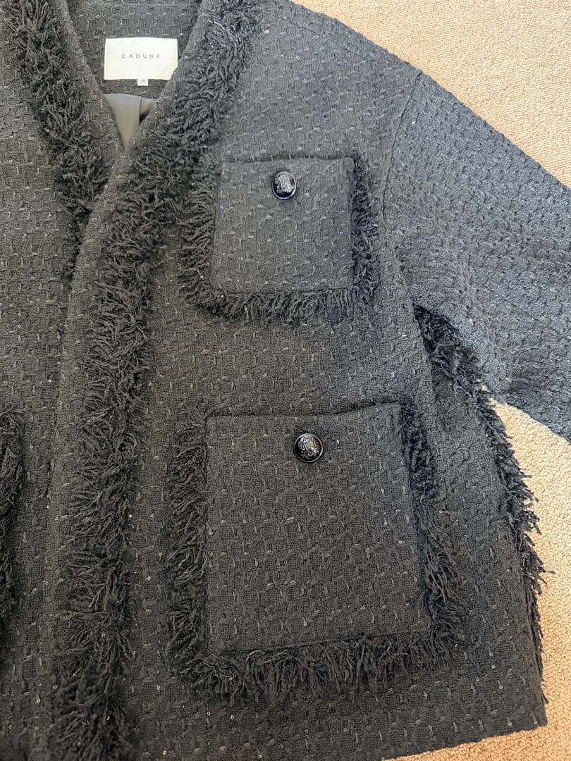 cadune ツイードジャケット　ノーカラージャケット オケージョン　卒入学